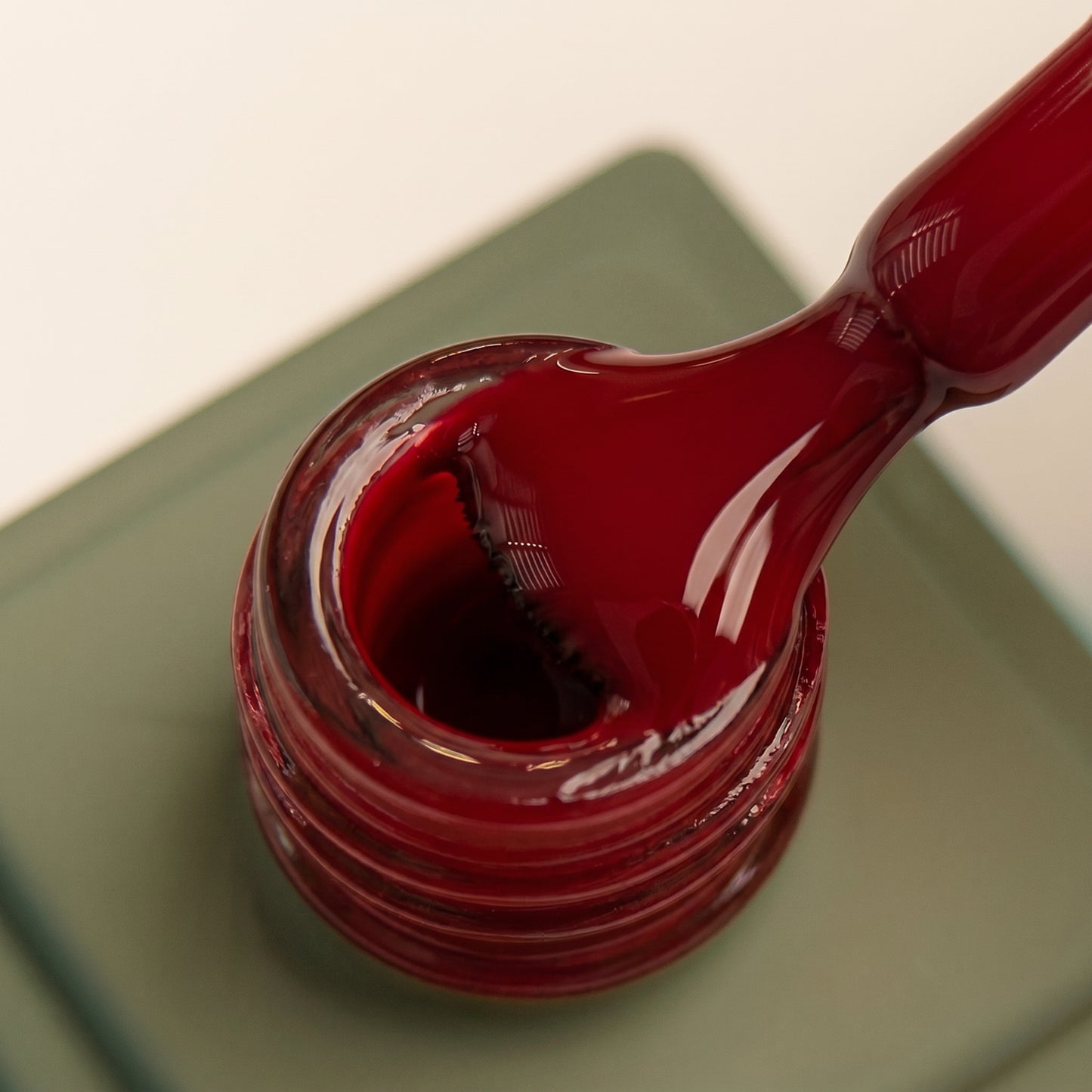 Rubber Base Bloody Red, 13ml