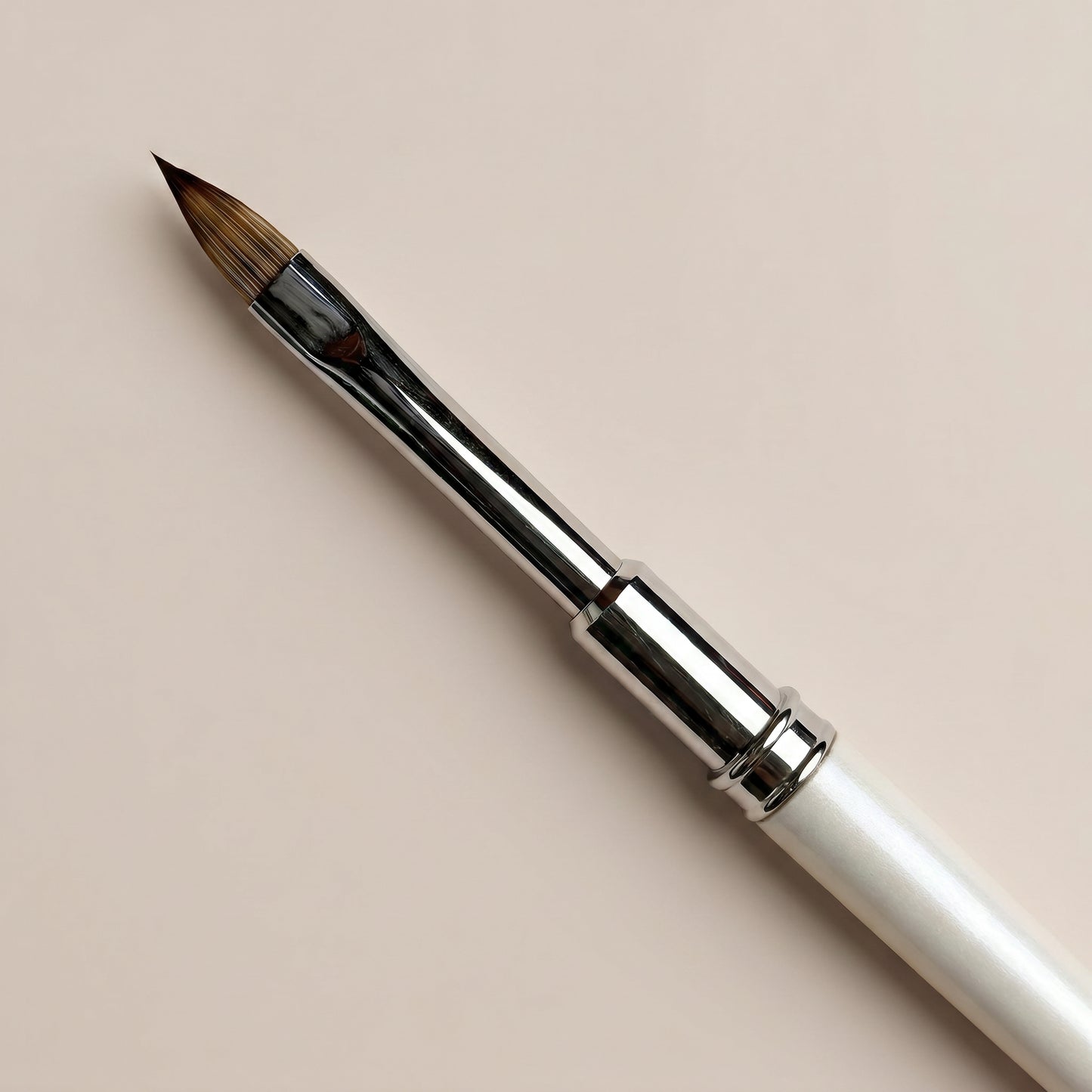 Leaf Brush No. 6 with cap