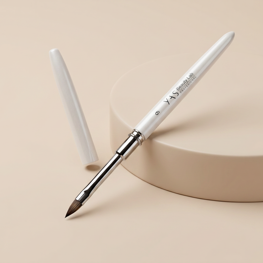 Leaf Brush No. 6 with cap