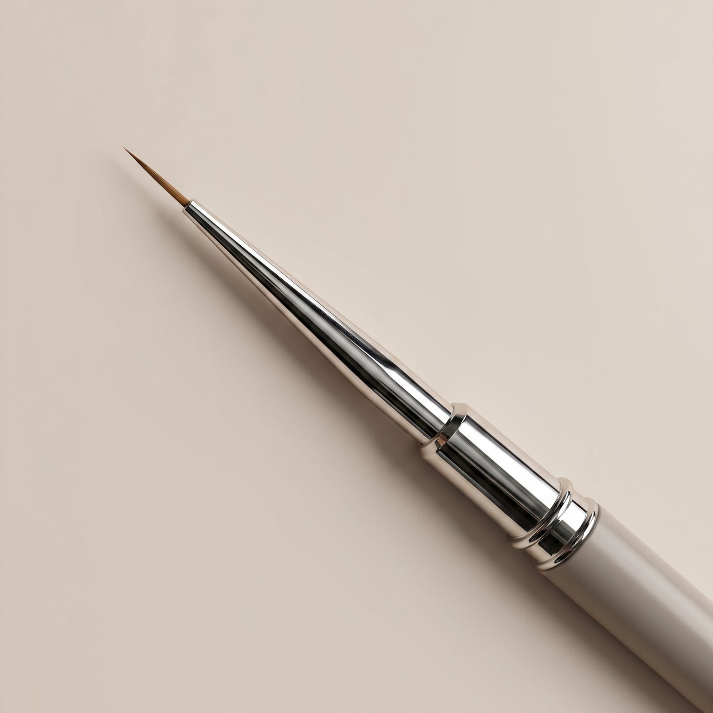 Professional linear brush, 9 mm